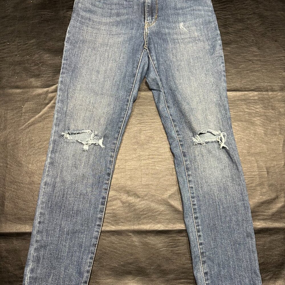 Womens Levis Jeans - Slimming Skinny
